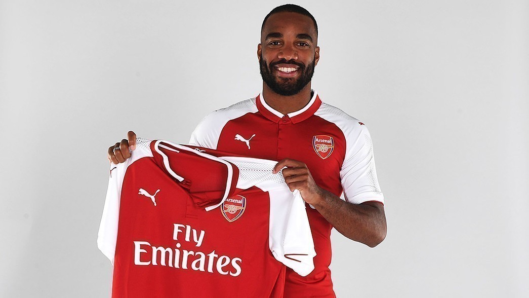 Lacazette é o jogador mais caro da história do Arsenal