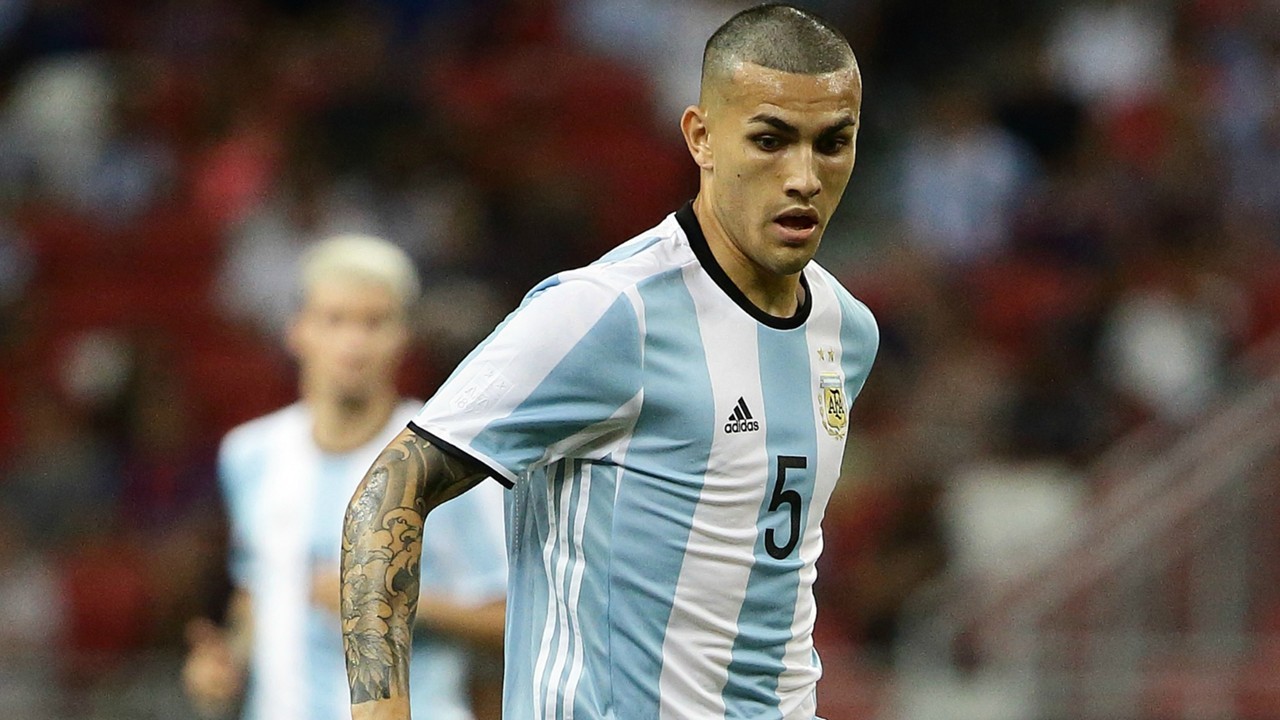 OFICIAL: Zenit garante contratação de Leandro Paredes