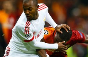 OFICIAL: Estoril contrata Victor Andrade ao Benfica