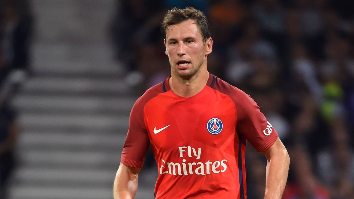 Krychowiak é reforço do West Brom