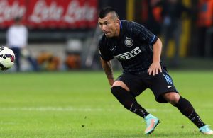 OFICIAL: Medel é reforço