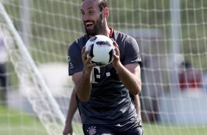 OFICAL: Bayern contrata Starke para substituir Neuer