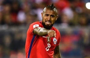 OFICIAL: Vidal desmente renuncia à seleção chilena