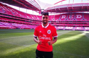 Avançado de saída da Luz