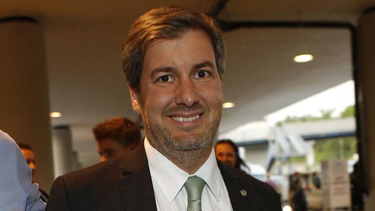 “Paineleiro mexeriqueiro, com feitio de gaja”