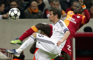 Galatasaray disponível para ajudar Eboué