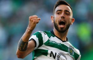 Bruno Fernandes pica Nélson Semedo