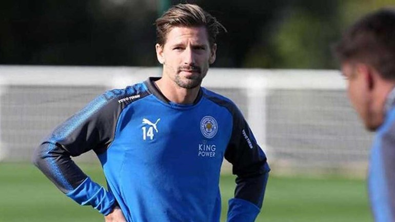 Adrien estreia-se no Leicester