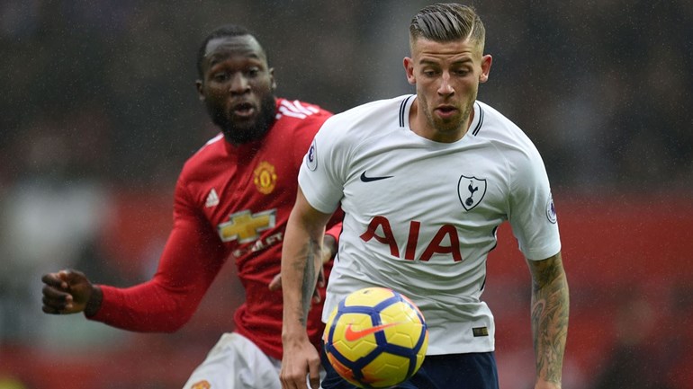 Lindelof desilude. Mourinho já tem substituto