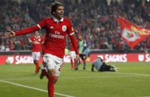 Krovinovic de saída