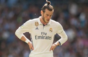Bale sai do Estádio com o jogo a decorrer