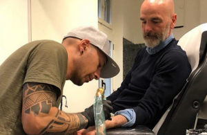 Que gesto, este, o de Stefano Pioli.