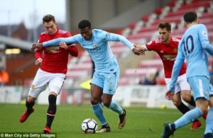 Sporting de olho em promessa do Manchester City.