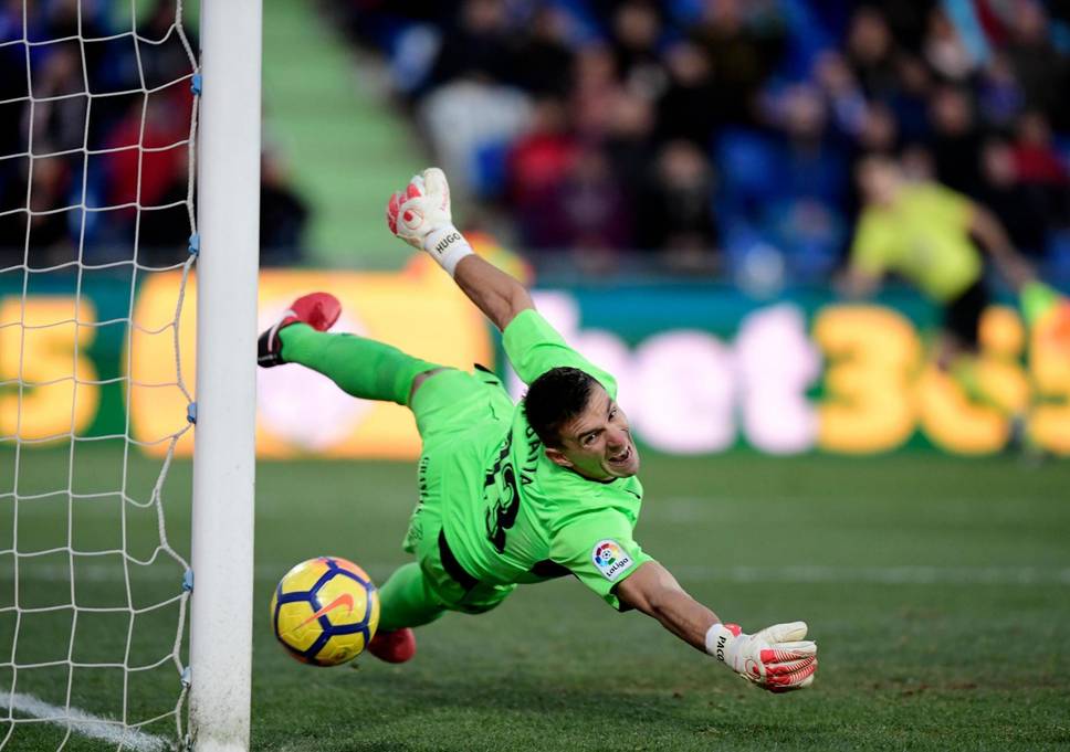 Primeiro o Atl. Madrid, agora a Fiorentina e o Nápoles.