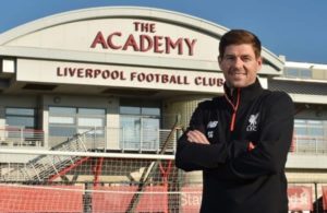 Gerrard pronto para assumir o controlo.