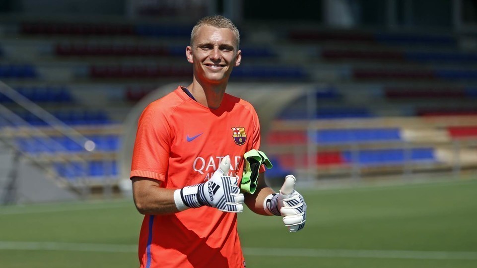 Alternativa a Alisson e Oblak.