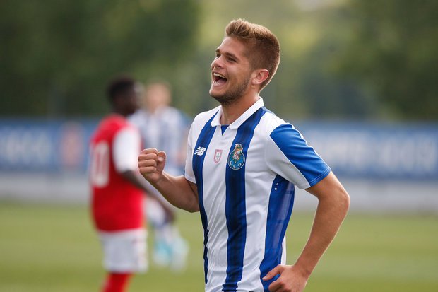 Joga nos “B” e há quem pague 11 Milhões pelo seu passe.