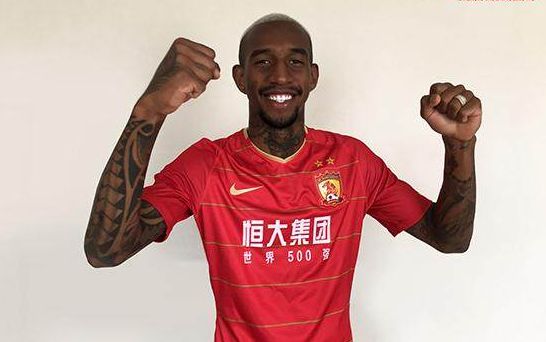 OFICIAL: Dia de confirmações por todo o mundo.