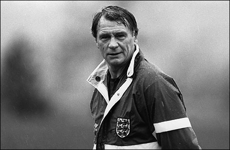 Sir Bobby Robson: Os 11 Mandamentos do Futebol.
