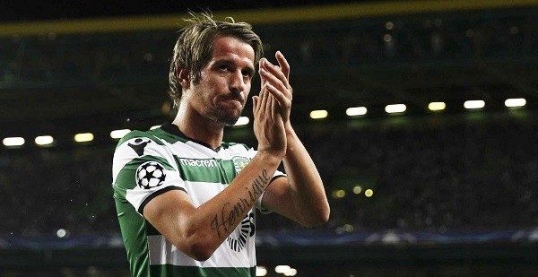 Ninguém mostra interesse em Coentrão.