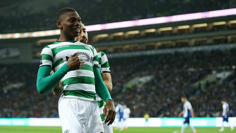 Dortmund não desarma.