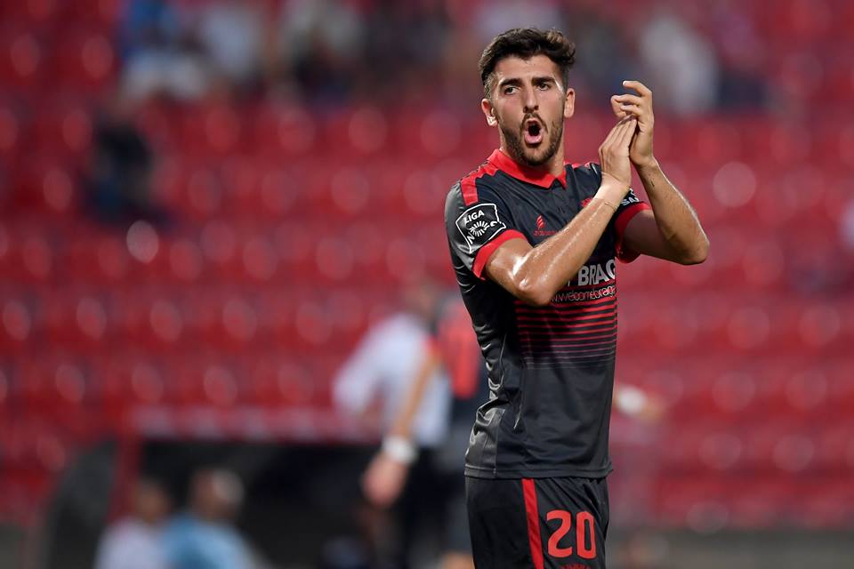 Paulinho falha arranque da Liga.