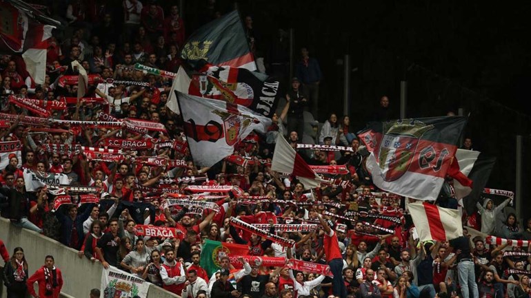 Polémica: SC Braga, Paços de Ferreira e Benfica com jogo à porta fechada.