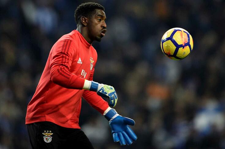 Bruno Varela emprestado ao Ajax