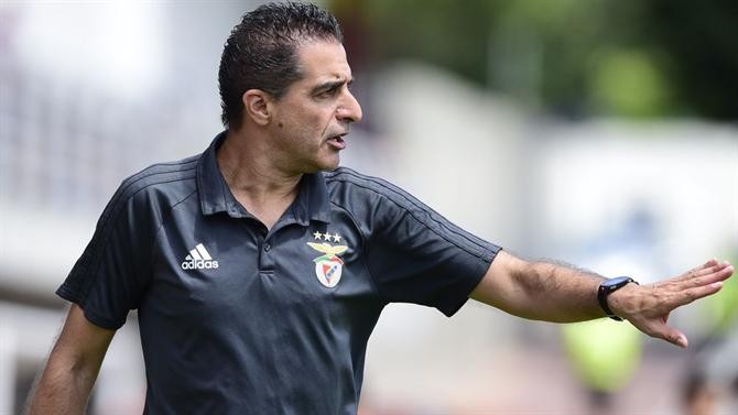 Treinador do Benfica B critica jogadores
