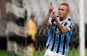 AC Milan foi ao Brasil negociar Everton