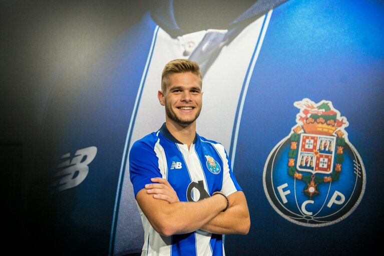 Tottenham e Ajax à pesca de “Dragões”.