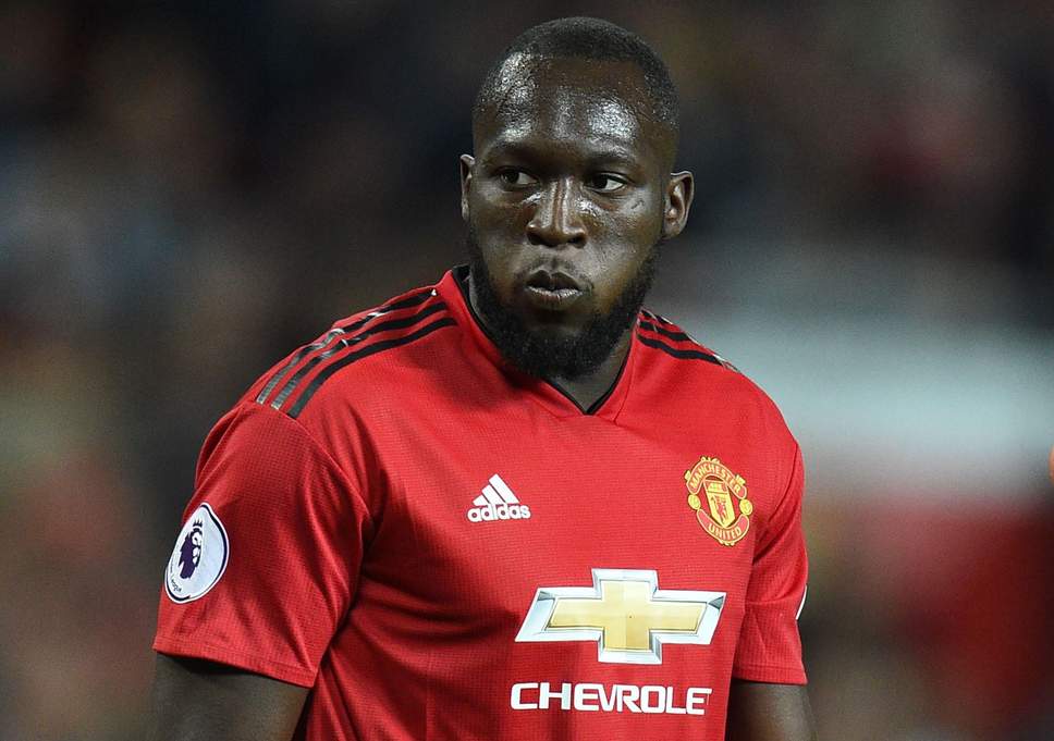 De saída e com contrato de 5 anos à espera.