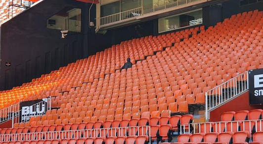 Valência com gesto único.
