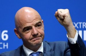 Gianni Infantino até 2023.