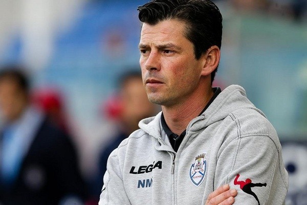 OFICIAL: Nuno Manta é o novo treinador.