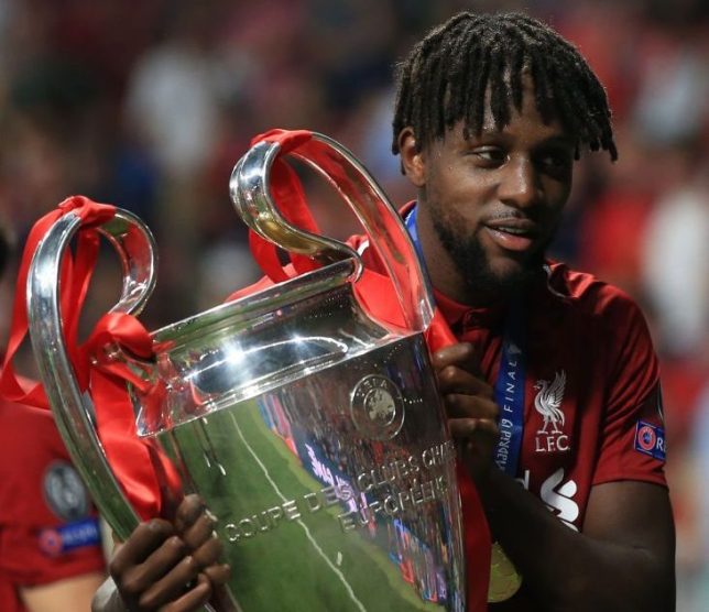 Origi, desejado a título completo.