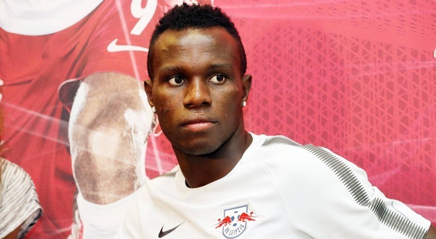 Holandeses desviam Bruma do FC Porto.