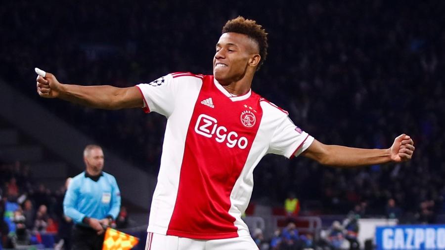 PSG em “Loucura” por David Neres.