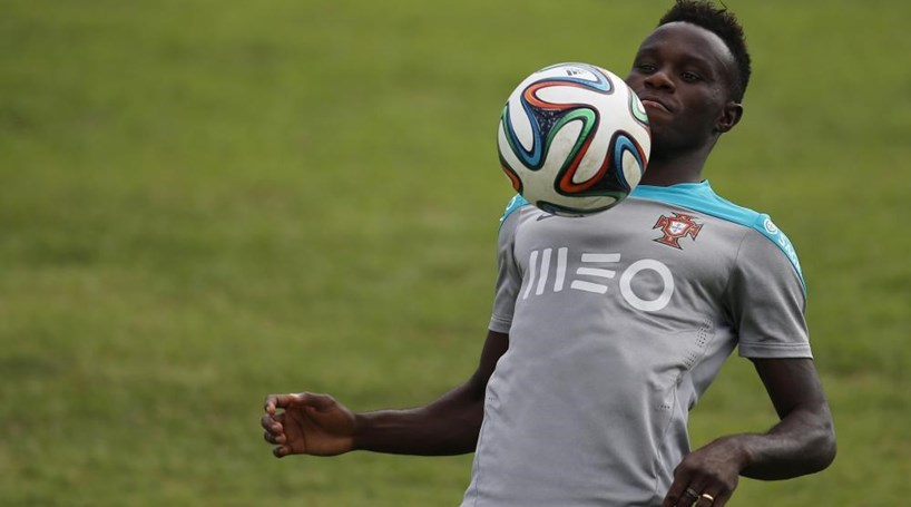 Holandeses desviam Bruma do FC Porto.