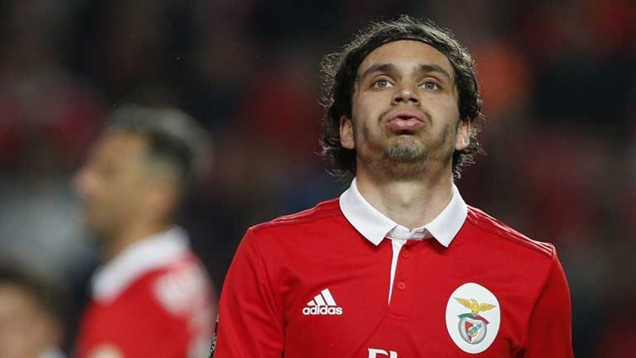 Krovinovic associado ao Vit. Guimarães.