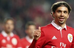 Krovinovic associado ao Vit. Guimarães.