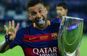 Dani Alves com interessado vindo de Itália.