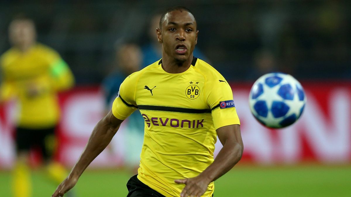 OFICIAL: PSG contrata central por 32 Milhões.