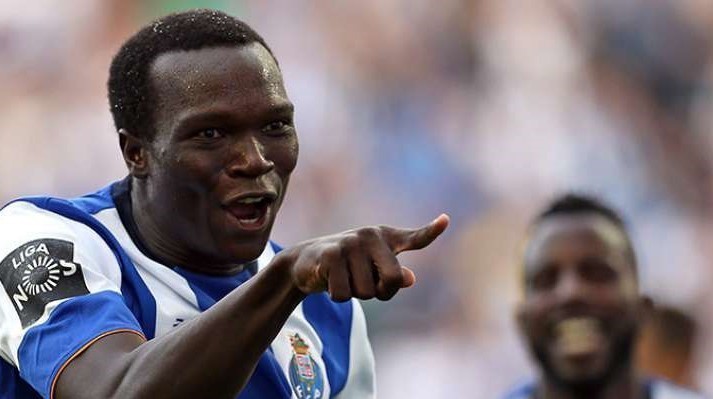 Aboubakar com um pé no futebol turco.