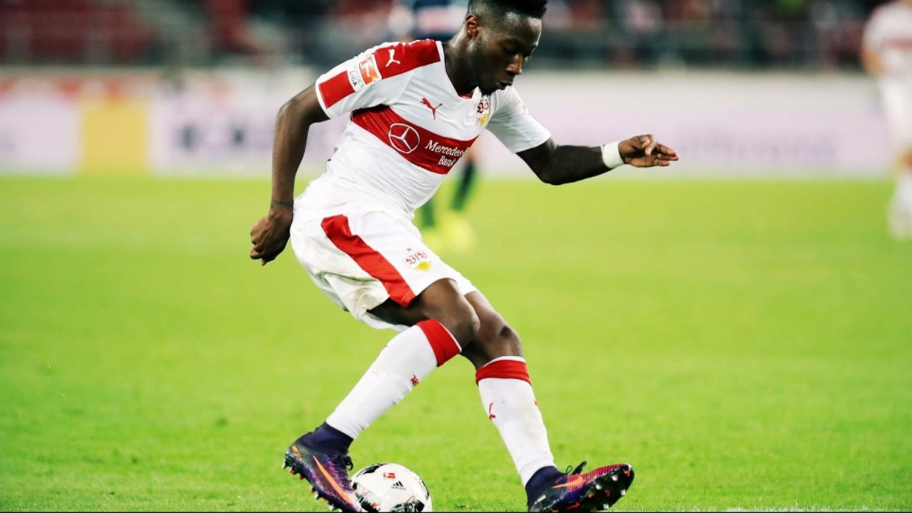 OFICIAL: Carlos Mané é reforço.