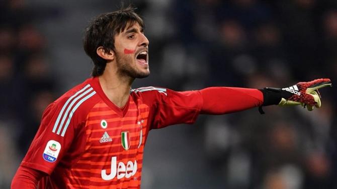 A proposta do Benfica por Perin.