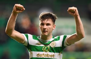 Tierney muito próximo.