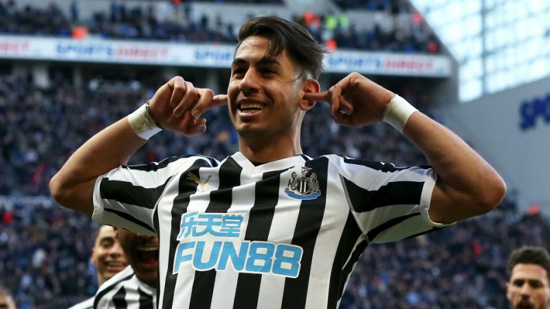OFICIAL: Ayoze Perez por 33,5 milhões.