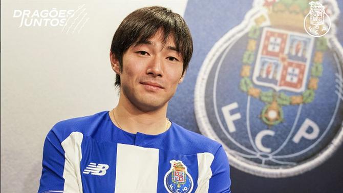 OFICIAL: Nakajima reforça o Dragão.