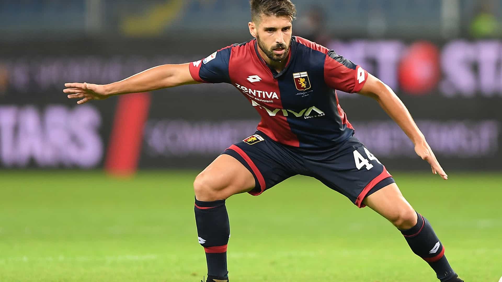 Miguel Veloso perto de assinar.